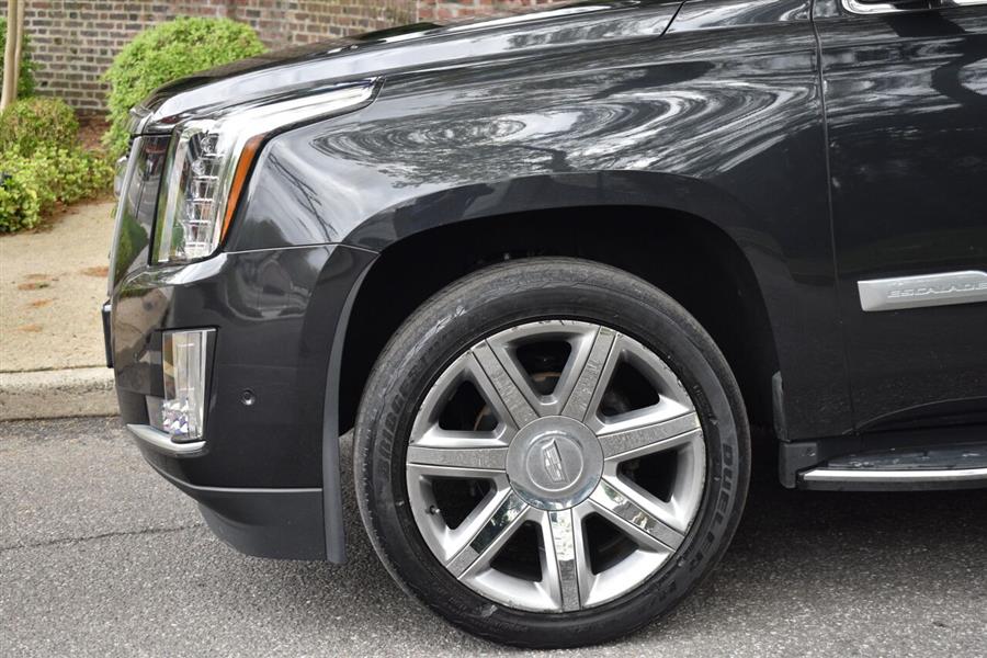 2019 Cadillac Escalade Luxury 4x4 4dr SUV, available for sale in Great Neck, New York | Camy Cars. Great Neck, New York 2019 Cadillac Escalade Luxury 4x4 4dr SUV, available for sale in Great Neck, New York | Camy Cars. Great Neck, New York