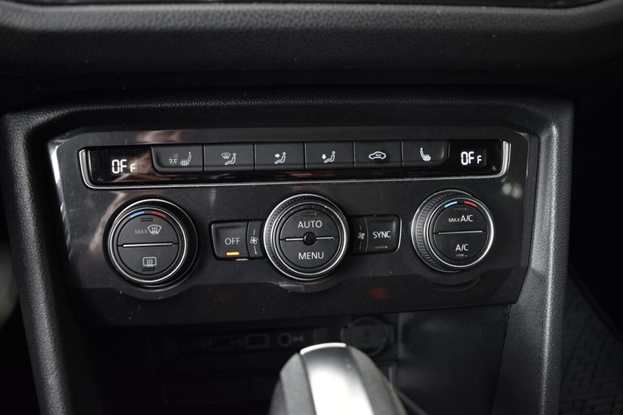 2020 Volkswagen Tiguan 2.0T SEL 4MOTION, available for sale in Great Neck, New York | Camy Cars. Great Neck, New York 2020 Volkswagen Tiguan 2.0T SEL 4MOTION, available for sale in Great Neck, New York | Camy Cars. Great Neck, New York