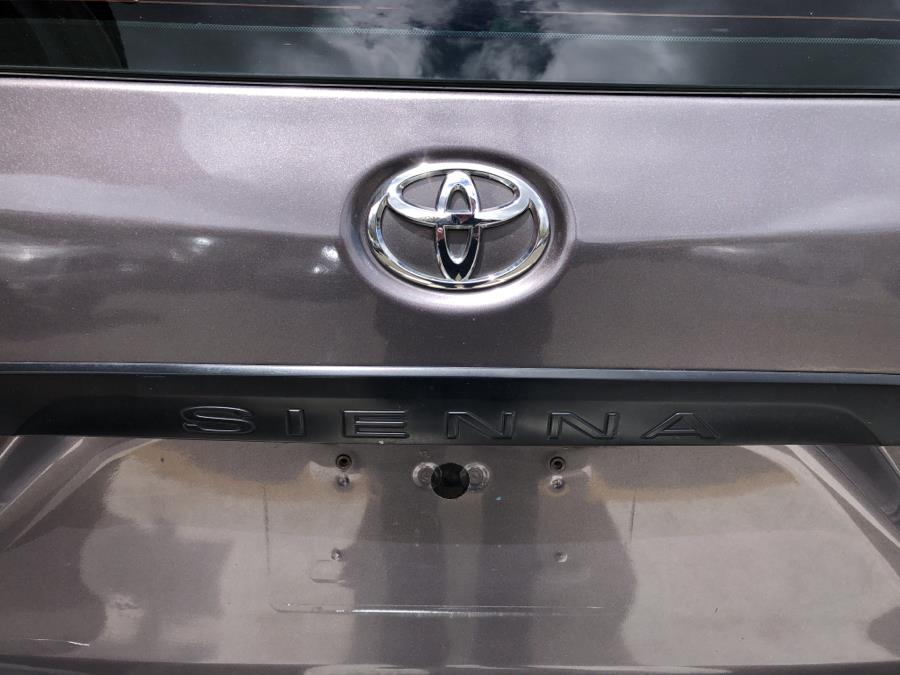 2011 Toyota Sienna 5dr 7-Pass Van V6 FWD, available for sale in Waterbury, Connecticut | National Auto Brokers, Inc.. Waterbury, Connecticut 2011 Toyota Sienna 5dr 7-Pass Van V6 FWD, available for sale in Waterbury, Connecticut | National Auto Brokers, Inc.. Waterbury, Connecticut