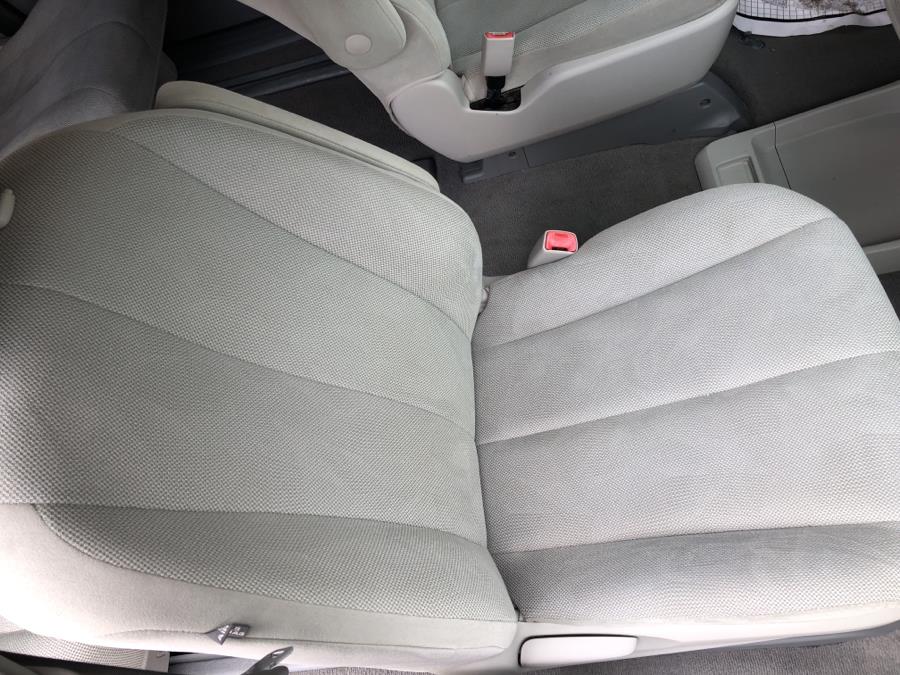 2011 Toyota Sienna 5dr 7-Pass Van V6 FWD, available for sale in Waterbury, Connecticut | National Auto Brokers, Inc.. Waterbury, Connecticut 2011 Toyota Sienna 5dr 7-Pass Van V6 FWD, available for sale in Waterbury, Connecticut | National Auto Brokers, Inc.. Waterbury, Connecticut