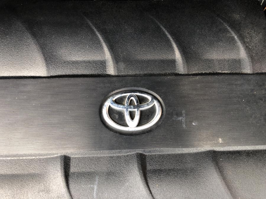 2011 Toyota Sienna 5dr 7-Pass Van V6 FWD, available for sale in Waterbury, Connecticut | National Auto Brokers, Inc.. Waterbury, Connecticut 2011 Toyota Sienna 5dr 7-Pass Van V6 FWD, available for sale in Waterbury, Connecticut | National Auto Brokers, Inc.. Waterbury, Connecticut