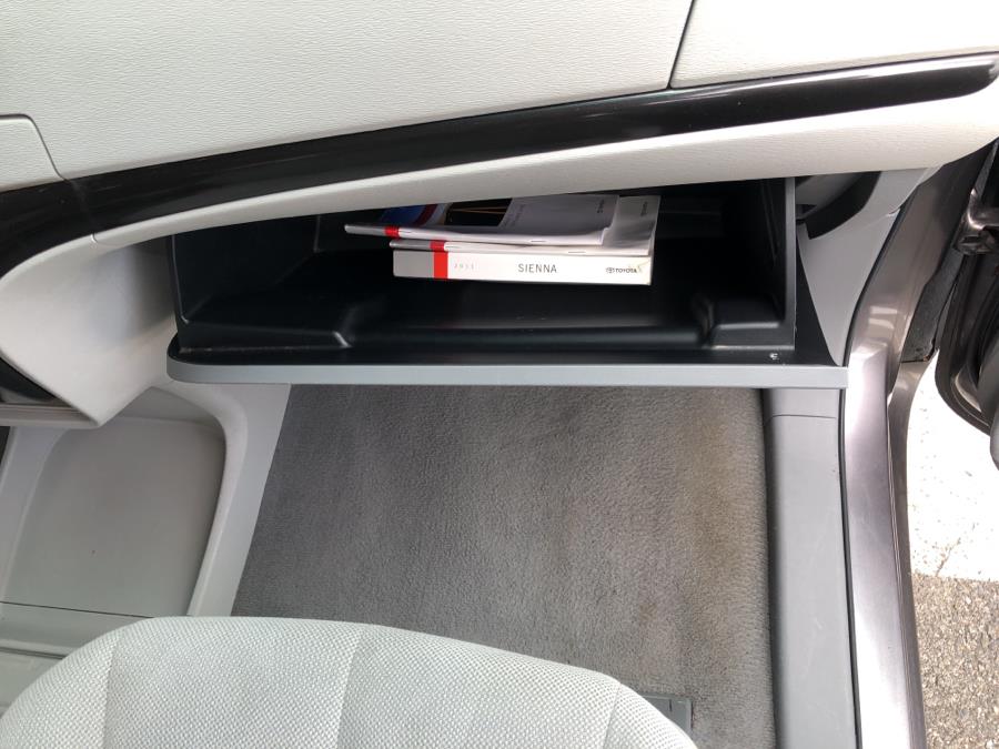 2011 Toyota Sienna 5dr 7-Pass Van V6 FWD, available for sale in Waterbury, Connecticut | National Auto Brokers, Inc.. Waterbury, Connecticut 2011 Toyota Sienna 5dr 7-Pass Van V6 FWD, available for sale in Waterbury, Connecticut | National Auto Brokers, Inc.. Waterbury, Connecticut