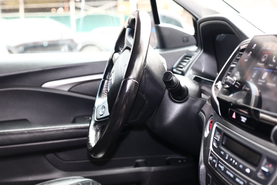 2019 Honda Pilot EX-L w/Navi & RES AWD, available for sale in Jamaica, New York | Hillside Auto Mall Inc.. Jamaica, New York 2019 Honda Pilot EX-L w/Navi & RES AWD, available for sale in Jamaica, New York | Hillside Auto Mall Inc.. Jamaica, New York