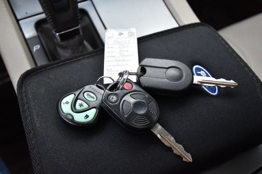 2010 Ford Taurus 4dr Sdn Limited FWD, available for sale in Waterbury, Connecticut | Highline Car Connection. Waterbury, Connecticut 2010 Ford Taurus 4dr Sdn Limited FWD, available for sale in Waterbury, Connecticut | Highline Car Connection. Waterbury, Connecticut