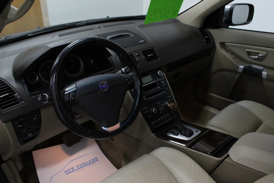 2014 Volvo XC90 AWD 4dr Platinum, available for sale in Plainville, Connecticut | New England Auto Sales LLC. Plainville, Connecticut 2014 Volvo XC90 AWD 4dr Platinum, available for sale in Plainville, Connecticut | New England Auto Sales LLC. Plainville, Connecticut