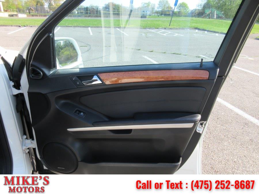 2009 Mercedes-Benz M-Class 4MATIC 4dr 3.5L, available for sale in Stratford, Connecticut | Mike's Motors LLC. Stratford, Connecticut 2009 Mercedes-Benz M-Class 4MATIC 4dr 3.5L, available for sale in Stratford, Connecticut | Mike's Motors LLC. Stratford, Connecticut