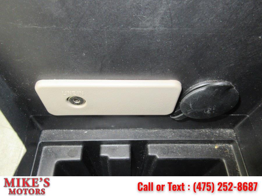 2008 Ford Edge 4dr SE FWD, available for sale in Stratford, Connecticut | Mike's Motors LLC. Stratford, Connecticut 2008 Ford Edge 4dr SE FWD, available for sale in Stratford, Connecticut | Mike's Motors LLC. Stratford, Connecticut