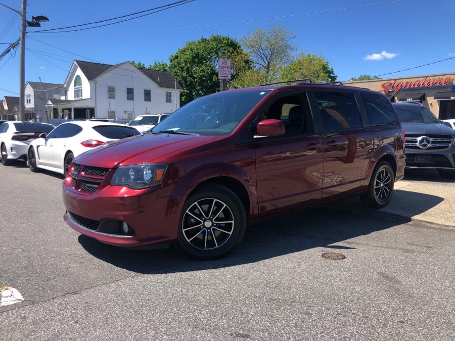 2018 Dodge Grand Caravan GT Wagon, available for sale in Franklin Square, New York | Signature Auto Sales. Franklin Square, New York 2018 Dodge Grand Caravan GT Wagon, available for sale in Franklin Square, New York | Signature Auto Sales. Franklin Square, New York