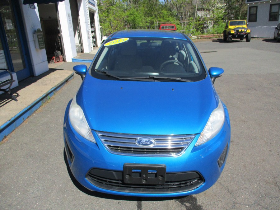2013 Ford Fiesta 4dr Sdn SE, available for sale in Meriden, Connecticut | Cos Central Auto. Meriden, Connecticut 2013 Ford Fiesta 4dr Sdn SE, available for sale in Meriden, Connecticut | Cos Central Auto. Meriden, Connecticut
