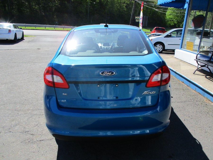 2013 Ford Fiesta 4dr Sdn SE, available for sale in Meriden, Connecticut | Cos Central Auto. Meriden, Connecticut 2013 Ford Fiesta 4dr Sdn SE, available for sale in Meriden, Connecticut | Cos Central Auto. Meriden, Connecticut