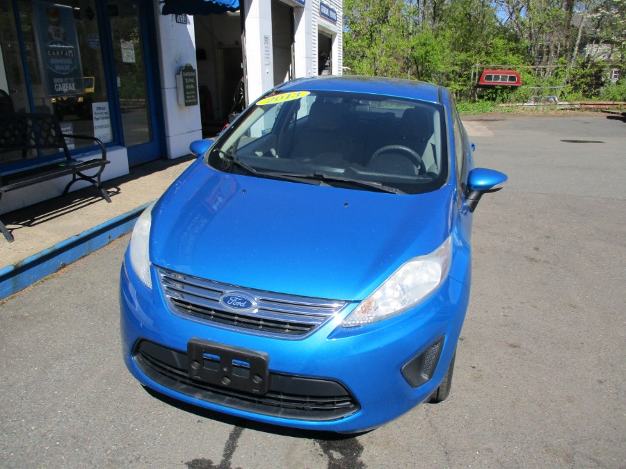 2013 Ford Fiesta 4dr Sdn SE, available for sale in Meriden, Connecticut | Cos Central Auto. Meriden, Connecticut 2013 Ford Fiesta 4dr Sdn SE, available for sale in Meriden, Connecticut | Cos Central Auto. Meriden, Connecticut