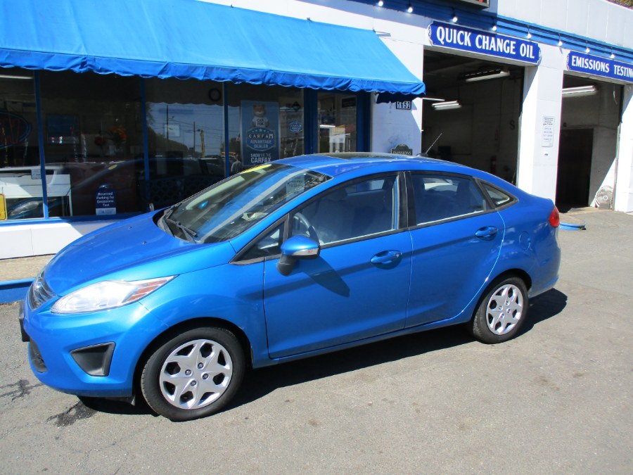 2013 Ford Fiesta 4dr Sdn SE, available for sale in Meriden, Connecticut | Cos Central Auto. Meriden, Connecticut 2013 Ford Fiesta 4dr Sdn SE, available for sale in Meriden, Connecticut | Cos Central Auto. Meriden, Connecticut