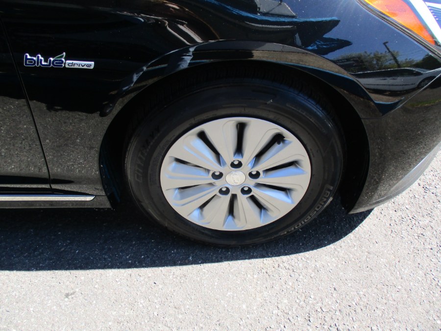 2016 Hyundai Sonata Hybrid 4dr Sdn SE, available for sale in Meriden, Connecticut | Cos Central Auto. Meriden, Connecticut 2016 Hyundai Sonata Hybrid 4dr Sdn SE, available for sale in Meriden, Connecticut | Cos Central Auto. Meriden, Connecticut