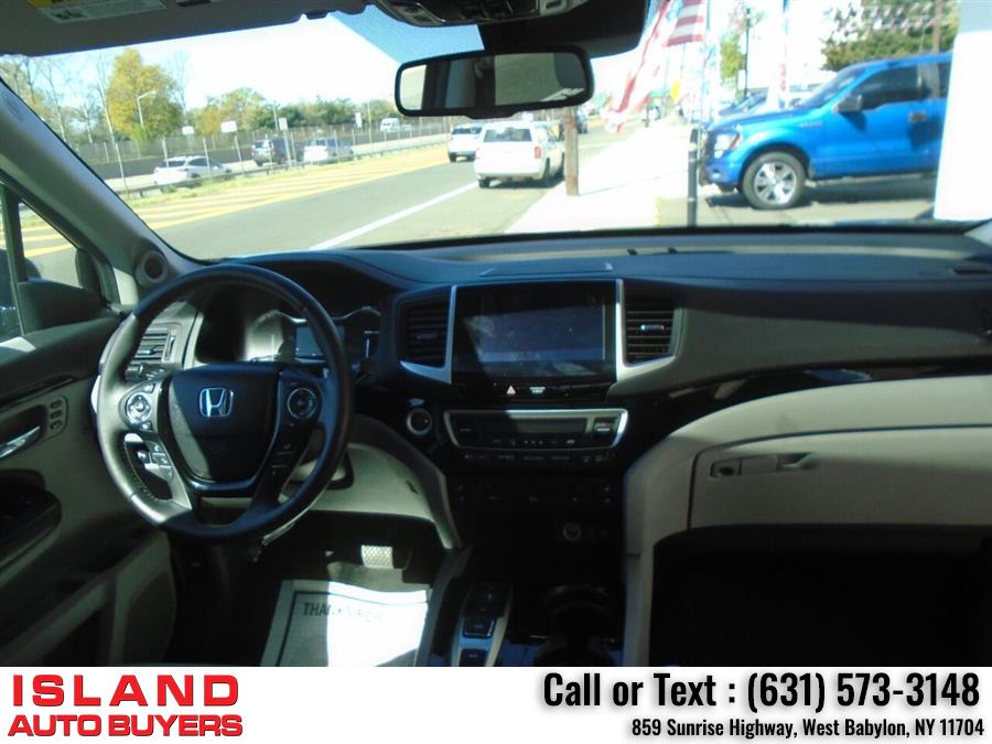 2016 Honda Pilot Elite AWD 4dr SUV, available for sale in West Babylon, New York | Island Auto Buyers. West Babylon, New York 2016 Honda Pilot Elite AWD 4dr SUV, available for sale in West Babylon, New York | Island Auto Buyers. West Babylon, New York