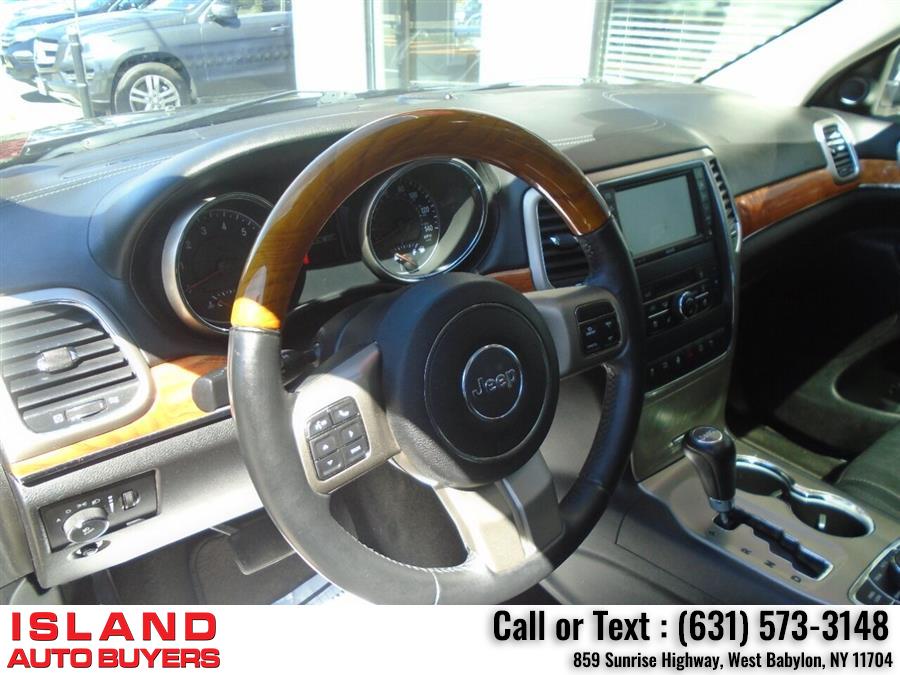2013 Jeep Grand Cherokee Overland 4x4 4dr SUV, available for sale in West Babylon, New York | Island Auto Buyers. West Babylon, New York 2013 Jeep Grand Cherokee Overland 4x4 4dr SUV, available for sale in West Babylon, New York | Island Auto Buyers. West Babylon, New York