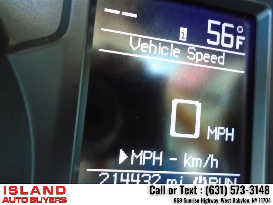 2013 Jeep Grand Cherokee Overland 4x4 4dr SUV, available for sale in West Babylon, New York | Island Auto Buyers. West Babylon, New York 2013 Jeep Grand Cherokee Overland 4x4 4dr SUV, available for sale in West Babylon, New York | Island Auto Buyers. West Babylon, New York