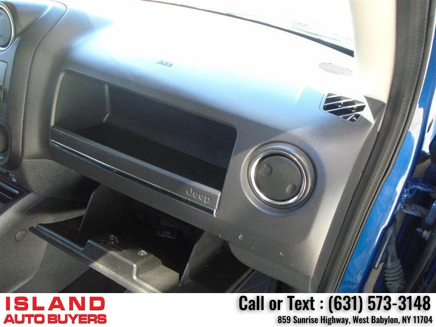 2010 Jeep Patriot Sport 4x4 4dr SUV, available for sale in West Babylon, New York | Island Auto Buyers. West Babylon, New York 2010 Jeep Patriot Sport 4x4 4dr SUV, available for sale in West Babylon, New York | Island Auto Buyers. West Babylon, New York