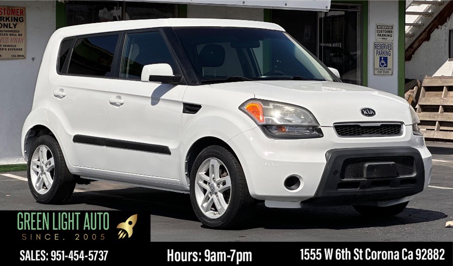 2011 Kia Soul 5dr Wgn Auto +, available for sale in Corona, California | Green Light Auto. Corona, California 2011 Kia Soul 5dr Wgn Auto +, available for sale in Corona, California | Green Light Auto. Corona, California