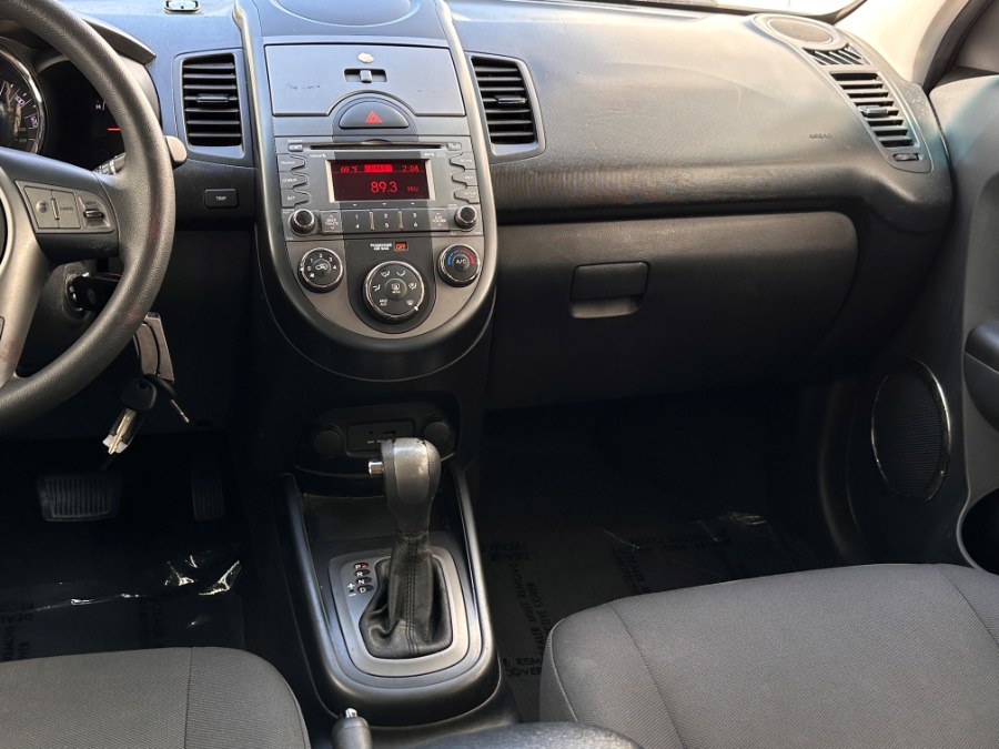 2011 Kia Soul 5dr Wgn Auto +, available for sale in Corona, California | Green Light Auto. Corona, California 2011 Kia Soul 5dr Wgn Auto +, available for sale in Corona, California | Green Light Auto. Corona, California