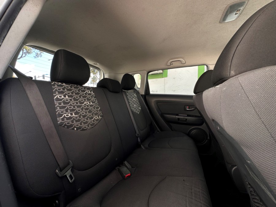 2011 Kia Soul 5dr Wgn Auto +, available for sale in Corona, California | Green Light Auto. Corona, California 2011 Kia Soul 5dr Wgn Auto +, available for sale in Corona, California | Green Light Auto. Corona, California