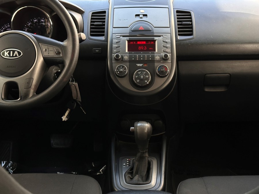 2011 Kia Soul 5dr Wgn Auto +, available for sale in Corona, California | Green Light Auto. Corona, California 2011 Kia Soul 5dr Wgn Auto +, available for sale in Corona, California | Green Light Auto. Corona, California