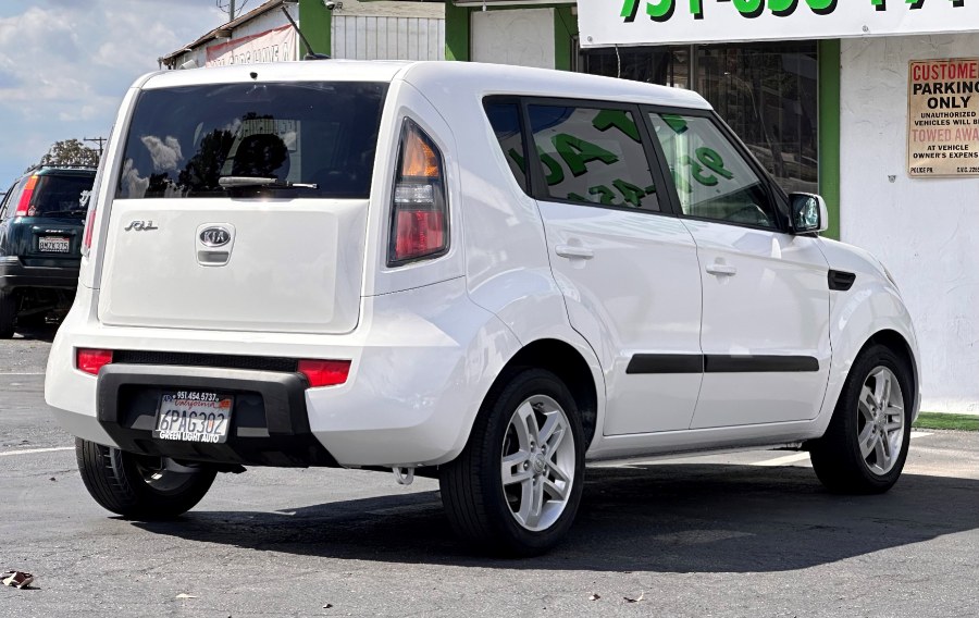 2011 Kia Soul 5dr Wgn Auto +, available for sale in Corona, California | Green Light Auto. Corona, California 2011 Kia Soul 5dr Wgn Auto +, available for sale in Corona, California | Green Light Auto. Corona, California