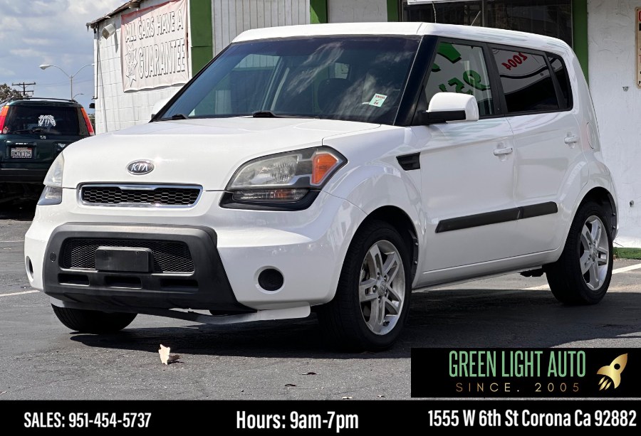 2011 Kia Soul 5dr Wgn Auto +, available for sale in Corona, California | Green Light Auto. Corona, California 2011 Kia Soul 5dr Wgn Auto +, available for sale in Corona, California | Green Light Auto. Corona, California