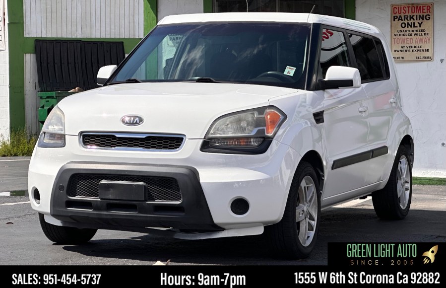 2011 Kia Soul 5dr Wgn Auto +, available for sale in Corona, California | Green Light Auto. Corona, California 2011 Kia Soul 5dr Wgn Auto +, available for sale in Corona, California | Green Light Auto. Corona, California