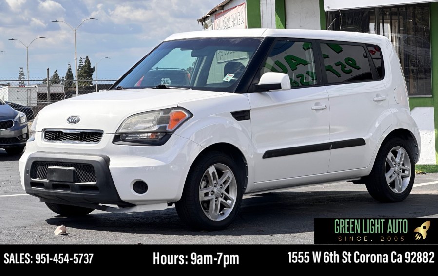 2011 Kia Soul 5dr Wgn Auto +, available for sale in Corona, California | Green Light Auto. Corona, California 2011 Kia Soul 5dr Wgn Auto +, available for sale in Corona, California | Green Light Auto. Corona, California