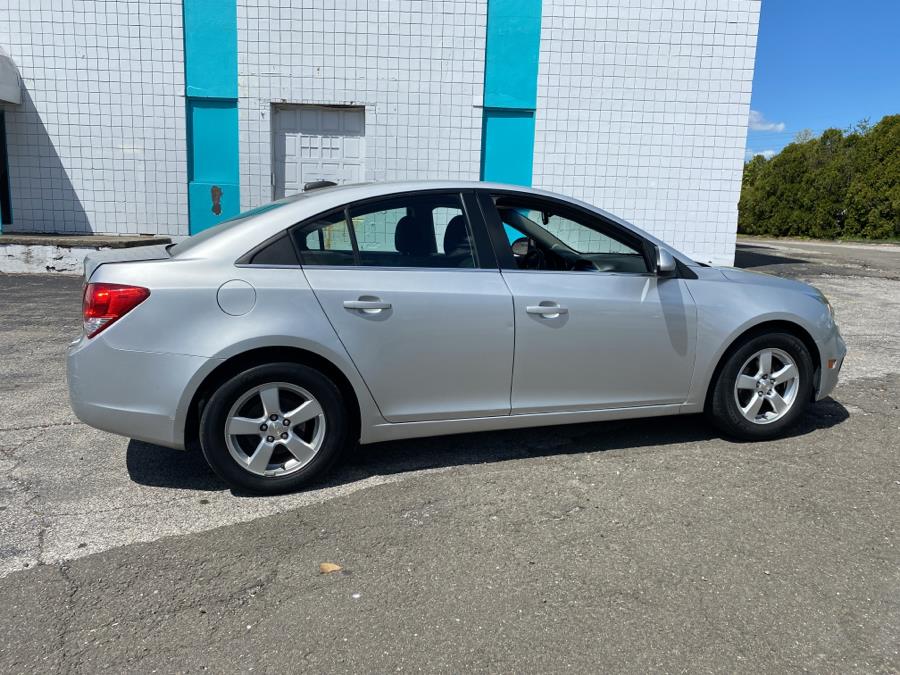 2016 Chevrolet Cruze Limited 4dr Sdn Auto LT w/1LT, available for sale in Milford, Connecticut | Dealertown Auto Wholesalers. Milford, Connecticut 2016 Chevrolet Cruze Limited 4dr Sdn Auto LT w/1LT, available for sale in Milford, Connecticut | Dealertown Auto Wholesalers. Milford, Connecticut