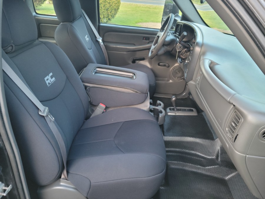2005 Chevrolet Silverado 2500HD LS 4WD 6.6 Duramax Diesel Extended Cab, available for sale in East Windsor, Connecticut | Toro Auto. East Windsor, Connecticut 2005 Chevrolet Silverado 2500HD LS 4WD 6.6 Duramax Diesel Extended Cab, available for sale in East Windsor, Connecticut | Toro Auto. East Windsor, Connecticut