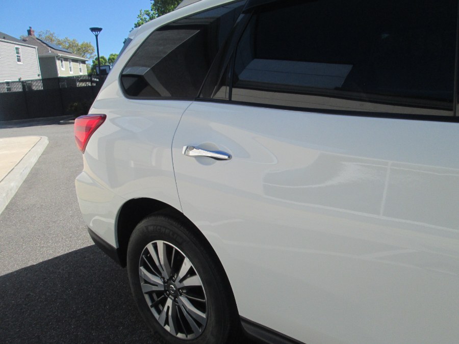 2018 Nissan Pathfinder 4x4 SV, available for sale in Massapequa, New York | South Shore Auto Brokers & Sales. Massapequa, New York 2018 Nissan Pathfinder 4x4 SV, available for sale in Massapequa, New York | South Shore Auto Brokers & Sales. Massapequa, New York
