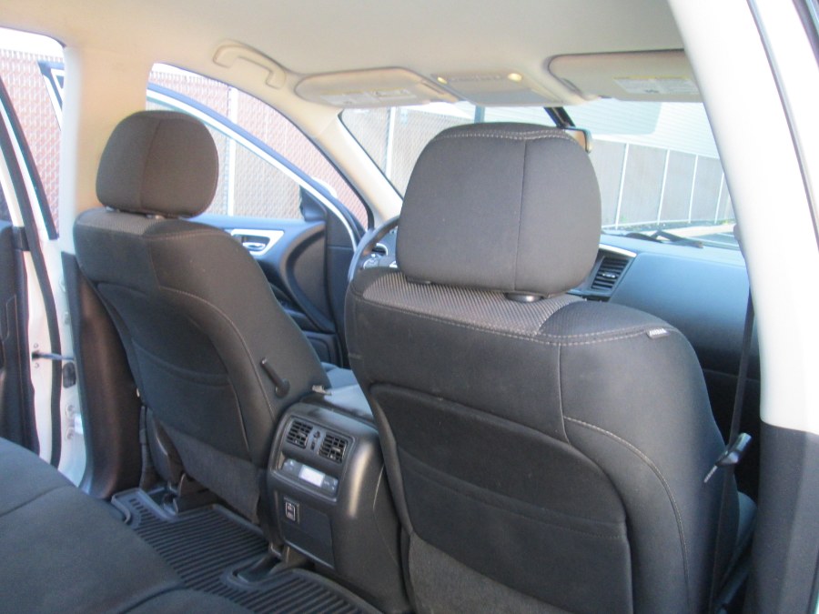 2018 Nissan Pathfinder 4x4 SV, available for sale in Massapequa, New York | South Shore Auto Brokers & Sales. Massapequa, New York 2018 Nissan Pathfinder 4x4 SV, available for sale in Massapequa, New York | South Shore Auto Brokers & Sales. Massapequa, New York