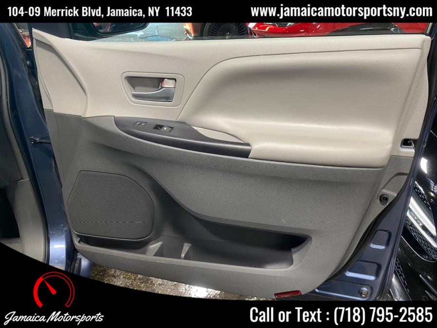 2015 Toyota Sienna 5dr 7-Pass Van LE AWD (Natl), available for sale in Jamaica, New York | Jamaica Motor Sports . Jamaica, New York 2015 Toyota Sienna 5dr 7-Pass Van LE AWD (Natl), available for sale in Jamaica, New York | Jamaica Motor Sports . Jamaica, New York