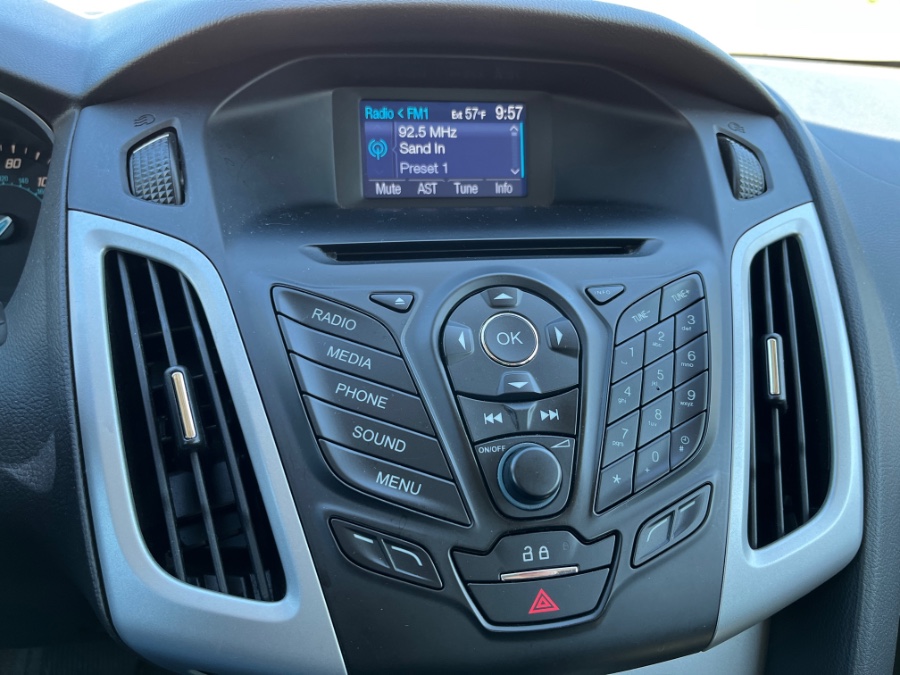 2014 Ford Focus 5dr HB SE, available for sale in Norwich, Connecticut | MACARA Vehicle Services, Inc. Norwich, Connecticut 2014 Ford Focus 5dr HB SE, available for sale in Norwich, Connecticut | MACARA Vehicle Services, Inc. Norwich, Connecticut