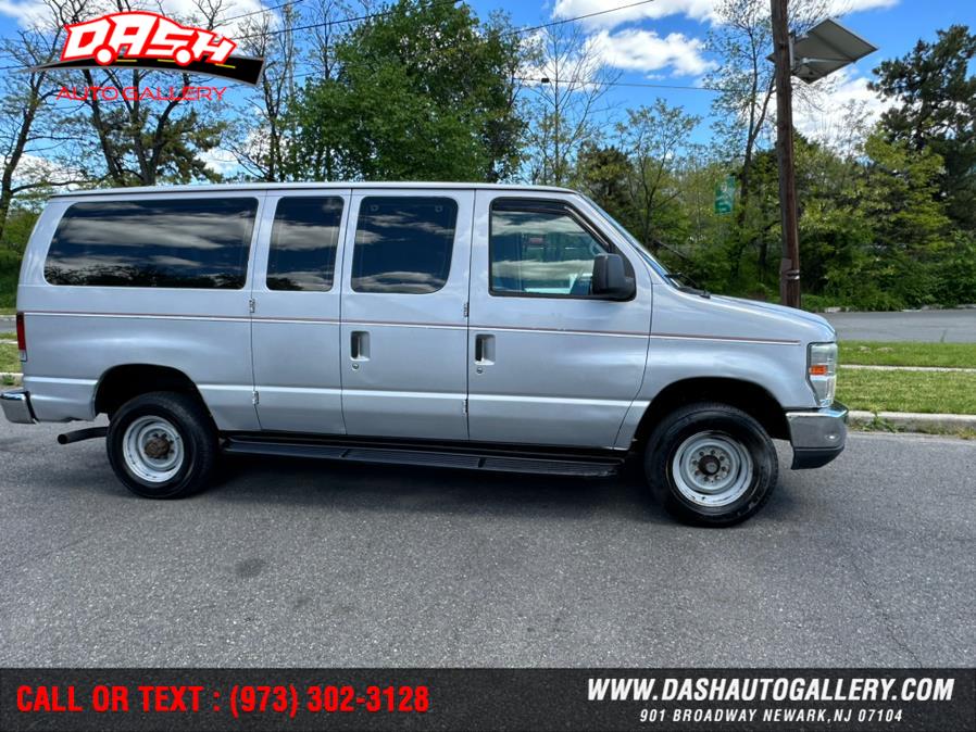 2008 Ford Econoline Wagon E-350 Super Duty XL, available for sale in Newark, New Jersey | Dash Auto Gallery Inc.. Newark, New Jersey 2008 Ford Econoline Wagon E-350 Super Duty XL, available for sale in Newark, New Jersey | Dash Auto Gallery Inc.. Newark, New Jersey