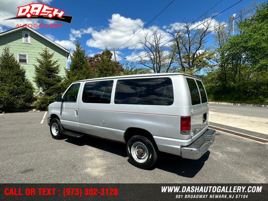 2008 Ford Econoline Wagon E-350 Super Duty XL, available for sale in Newark, New Jersey | Dash Auto Gallery Inc.. Newark, New Jersey 2008 Ford Econoline Wagon E-350 Super Duty XL, available for sale in Newark, New Jersey | Dash Auto Gallery Inc.. Newark, New Jersey