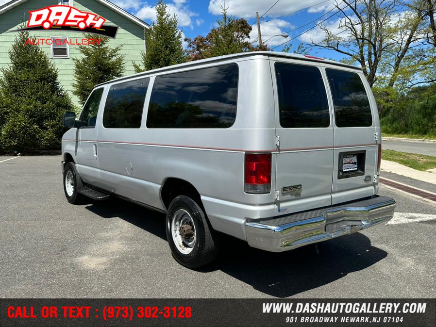 2008 Ford Econoline Wagon E-350 Super Duty XL, available for sale in Newark, New Jersey | Dash Auto Gallery Inc.. Newark, New Jersey 2008 Ford Econoline Wagon E-350 Super Duty XL, available for sale in Newark, New Jersey | Dash Auto Gallery Inc.. Newark, New Jersey
