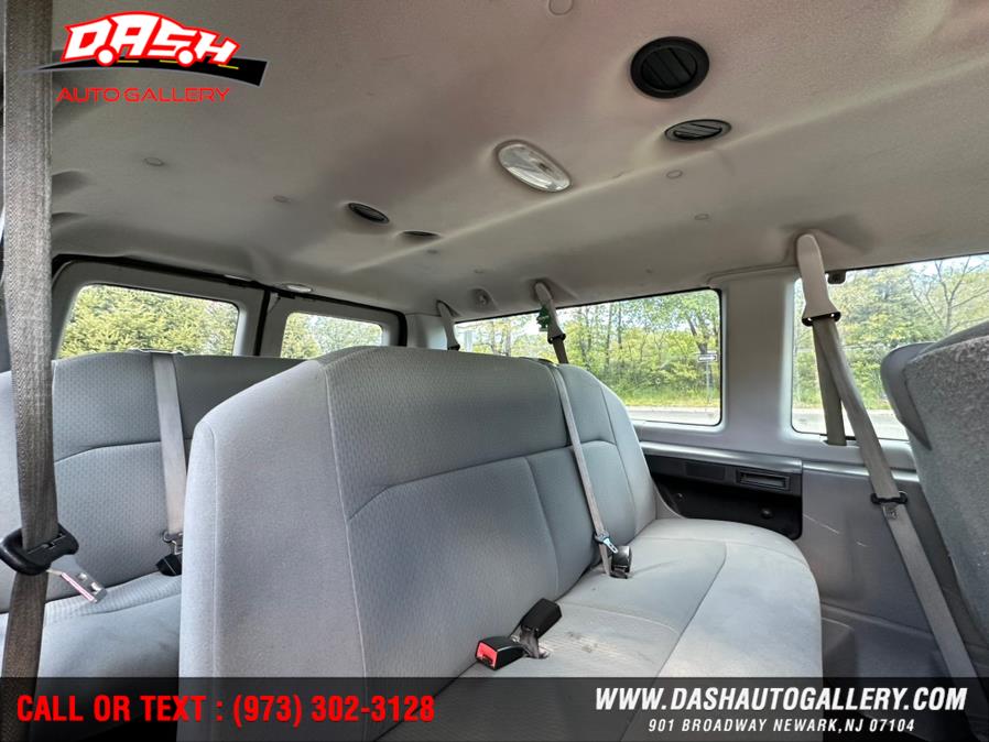 2008 Ford Econoline Wagon E-350 Super Duty XL, available for sale in Newark, New Jersey | Dash Auto Gallery Inc.. Newark, New Jersey 2008 Ford Econoline Wagon E-350 Super Duty XL, available for sale in Newark, New Jersey | Dash Auto Gallery Inc.. Newark, New Jersey