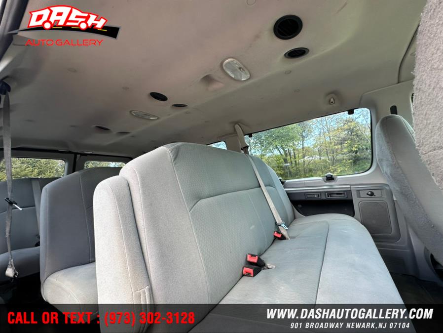 2008 Ford Econoline Wagon E-350 Super Duty XL, available for sale in Newark, New Jersey | Dash Auto Gallery Inc.. Newark, New Jersey 2008 Ford Econoline Wagon E-350 Super Duty XL, available for sale in Newark, New Jersey | Dash Auto Gallery Inc.. Newark, New Jersey