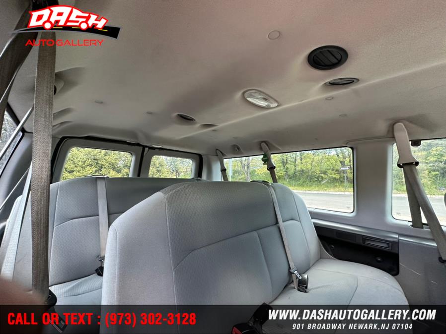 2008 Ford Econoline Wagon E-350 Super Duty XL, available for sale in Newark, New Jersey | Dash Auto Gallery Inc.. Newark, New Jersey 2008 Ford Econoline Wagon E-350 Super Duty XL, available for sale in Newark, New Jersey | Dash Auto Gallery Inc.. Newark, New Jersey