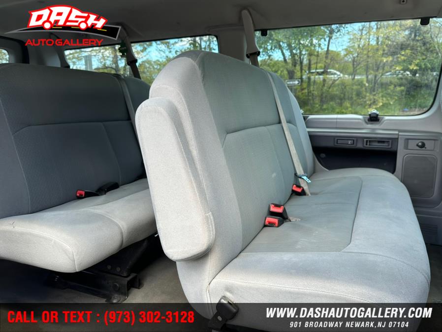 2008 Ford Econoline Wagon E-350 Super Duty XL, available for sale in Newark, New Jersey | Dash Auto Gallery Inc.. Newark, New Jersey 2008 Ford Econoline Wagon E-350 Super Duty XL, available for sale in Newark, New Jersey | Dash Auto Gallery Inc.. Newark, New Jersey