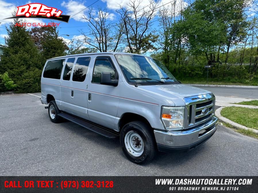 2008 Ford Econoline Wagon E-350 Super Duty XL, available for sale in Newark, New Jersey | Dash Auto Gallery Inc.. Newark, New Jersey 2008 Ford Econoline Wagon E-350 Super Duty XL, available for sale in Newark, New Jersey | Dash Auto Gallery Inc.. Newark, New Jersey