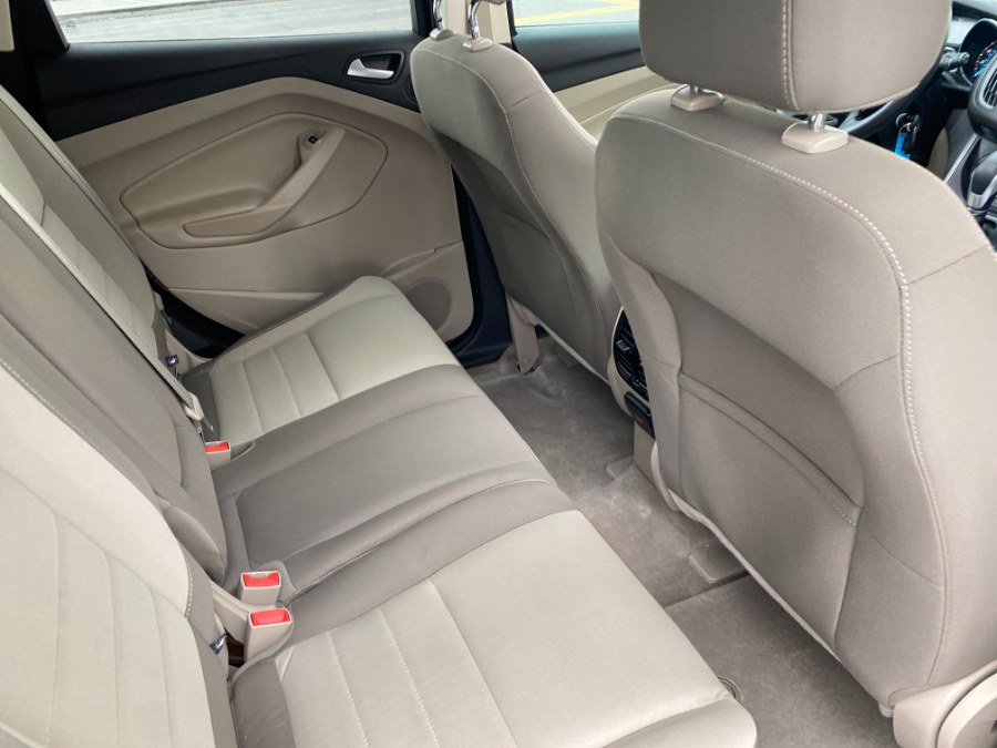 2014 Ford Escape 4WD 4dr SE, available for sale in Middle Village, New York | Middle Village Motors . Middle Village, New York 2014 Ford Escape 4WD 4dr SE, available for sale in Middle Village, New York | Middle Village Motors . Middle Village, New York