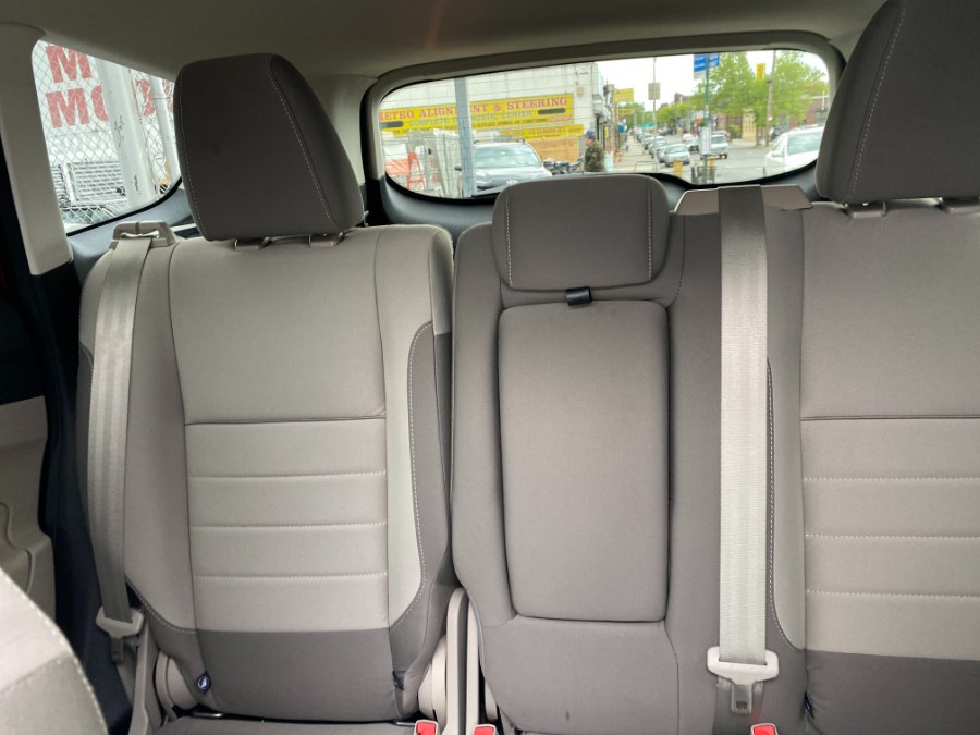 2014 Ford Escape 4WD 4dr SE, available for sale in Middle Village, New York | Middle Village Motors . Middle Village, New York 2014 Ford Escape 4WD 4dr SE, available for sale in Middle Village, New York | Middle Village Motors . Middle Village, New York