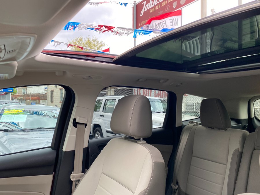 2014 Ford Escape 4WD 4dr SE, available for sale in Middle Village, New York | Middle Village Motors . Middle Village, New York 2014 Ford Escape 4WD 4dr SE, available for sale in Middle Village, New York | Middle Village Motors . Middle Village, New York