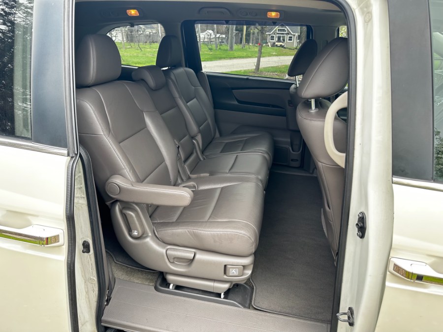 2014 Honda Odyssey 5dr EX-L w/Navi, available for sale in Auburn, New Hampshire | ODA Auto Precision LLC. Auburn, New Hampshire 2014 Honda Odyssey 5dr EX-L w/Navi, available for sale in Auburn, New Hampshire | ODA Auto Precision LLC. Auburn, New Hampshire