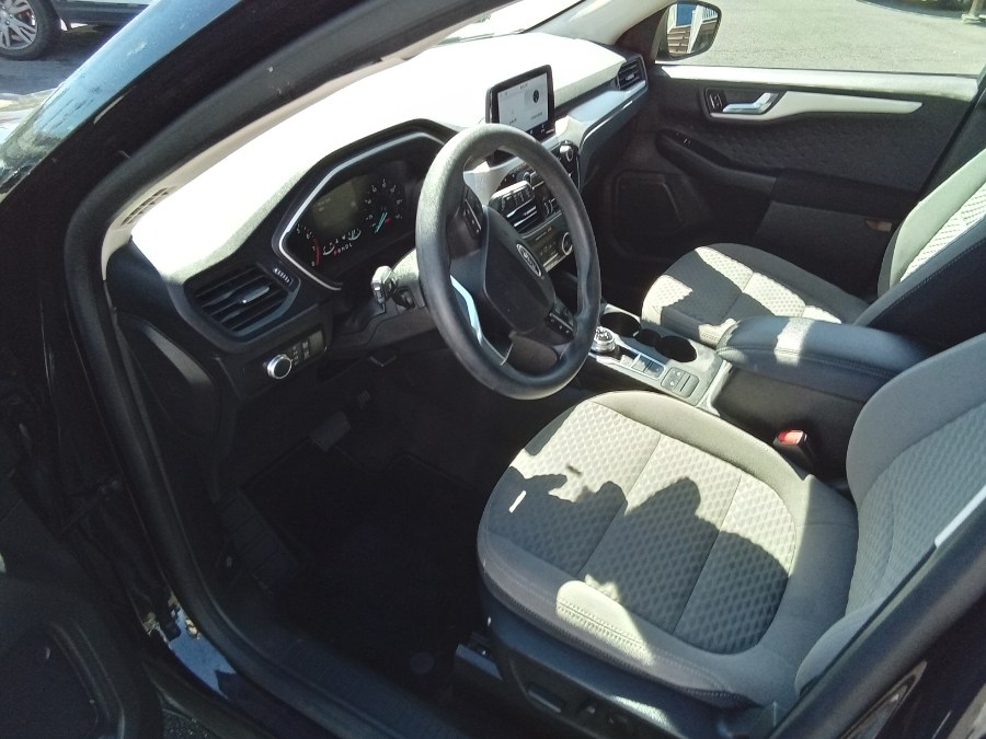 2020 Ford Escape SE AWD, available for sale in Irvington, New Jersey | NJ Used Cars Center. Irvington, New Jersey 2020 Ford Escape SE AWD, available for sale in Irvington, New Jersey | NJ Used Cars Center. Irvington, New Jersey