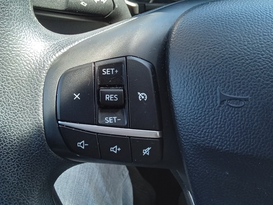 2020 Ford Escape SE AWD, available for sale in Irvington, New Jersey | NJ Used Cars Center. Irvington, New Jersey 2020 Ford Escape SE AWD, available for sale in Irvington, New Jersey | NJ Used Cars Center. Irvington, New Jersey