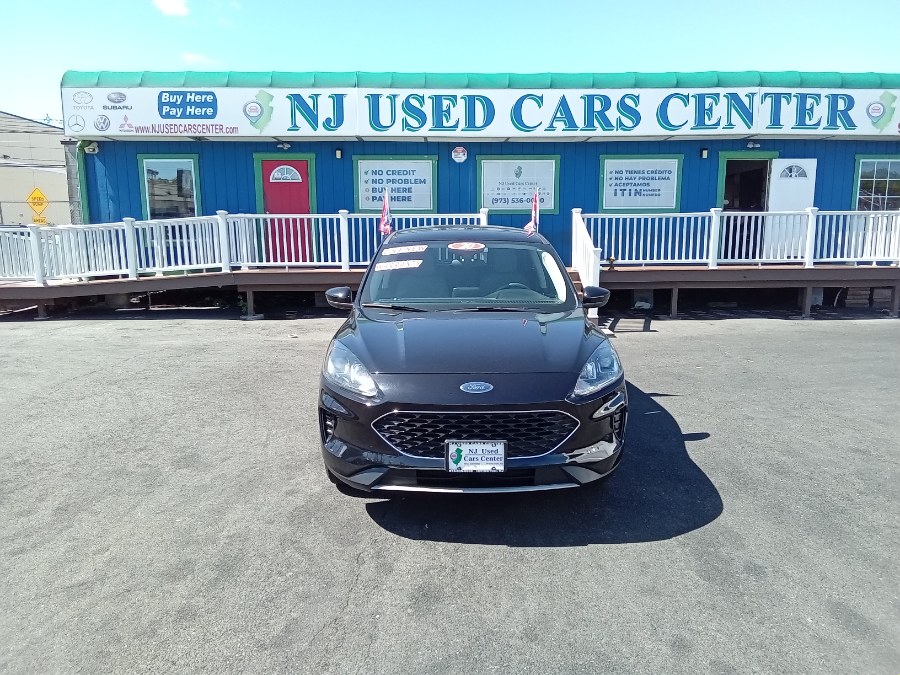 2020 Ford Escape SE AWD, available for sale in Irvington, New Jersey | NJ Used Cars Center. Irvington, New Jersey 2020 Ford Escape SE AWD, available for sale in Irvington, New Jersey | NJ Used Cars Center. Irvington, New Jersey